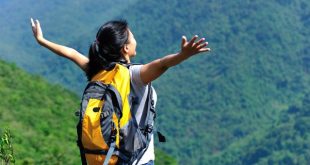 How to Get Sweat Smell Out of Backpack Straps